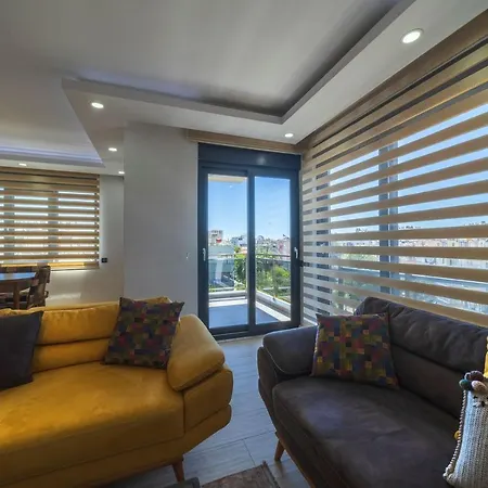 דירה Central Duplex Apartment Near Beach And Historical Landmarks In Muratpasa *