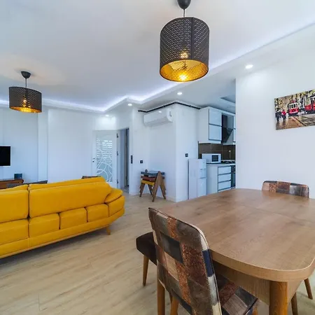 Central Duplex Apartment Near Beach And Historical Landmarks In Muratpasa * אנטליה