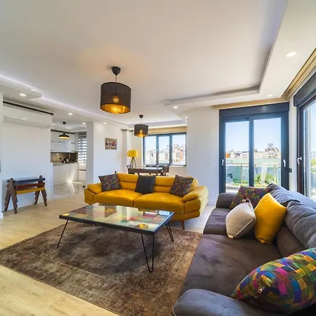 Central Duplex Apartment Near Beach And Historical Landmarks In Muratpasa Apartment